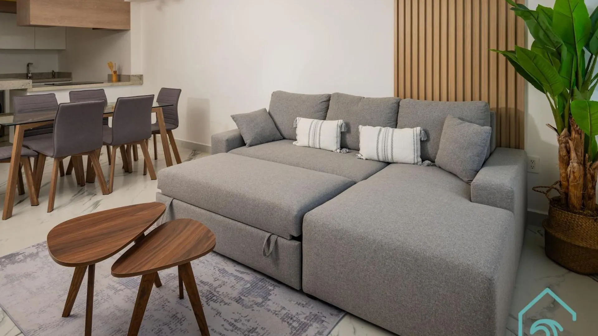 Armonia Y Modernidad En Barcelona Condos Cancún México