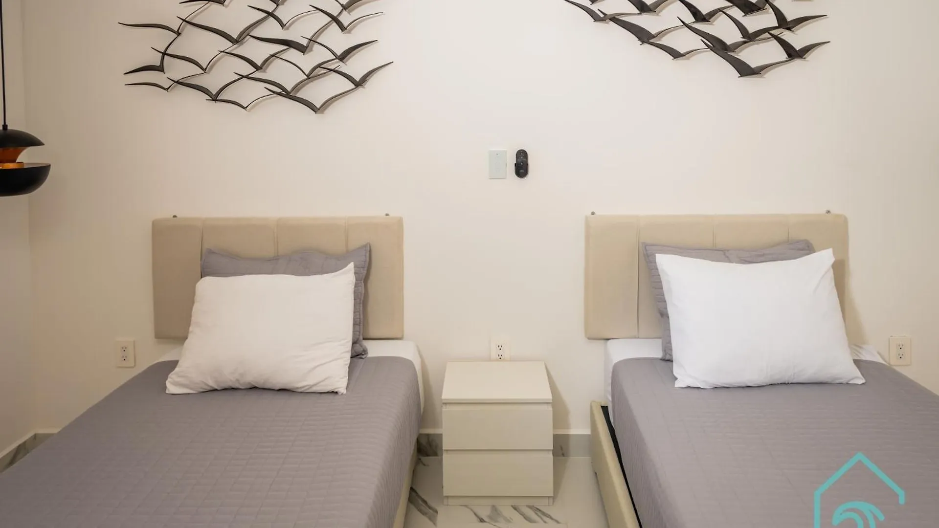 Armonia Y Modernidad En Barcelona Condos Cancun 0*,